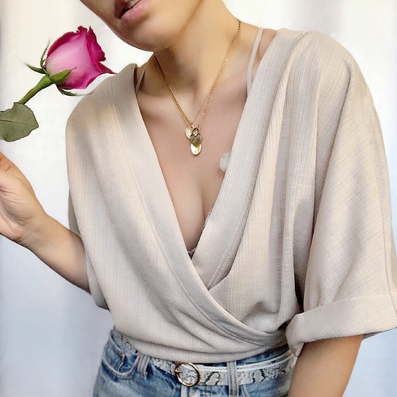 Tops - Last 1✨🆕Merci Nude Deep V Kimono Wrap Top